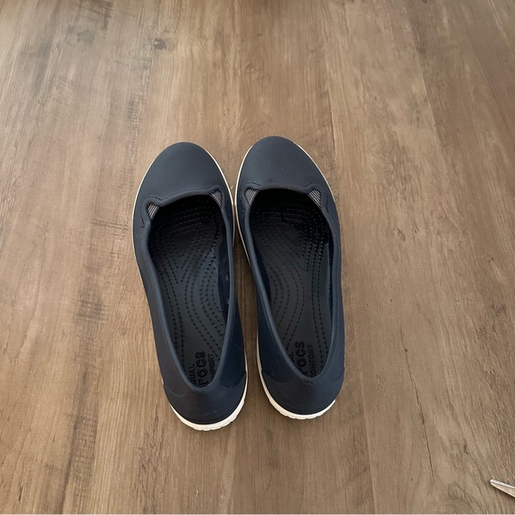 Crocs Women's Dual Comfort Blue Flats Casual Closed Stretch Toe Shoes Sz 10 - Picture 6 of 6